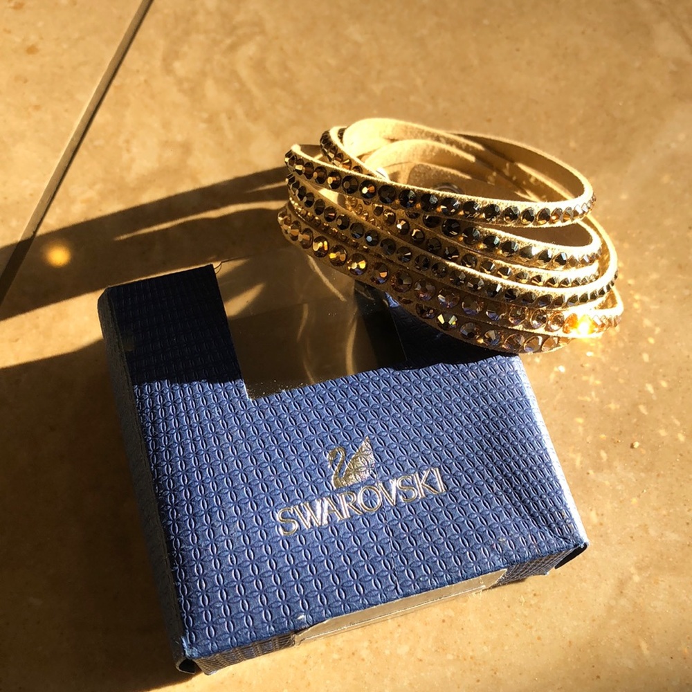 NWT SWAROVSKI BRACELET